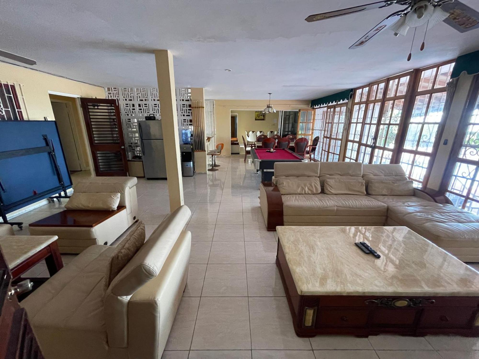Peaceful Palms Montego Bay Hotel Bagian luar foto